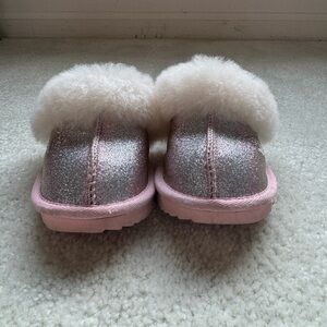 Children’s(toddler) size 10 sparkly Ugg slides